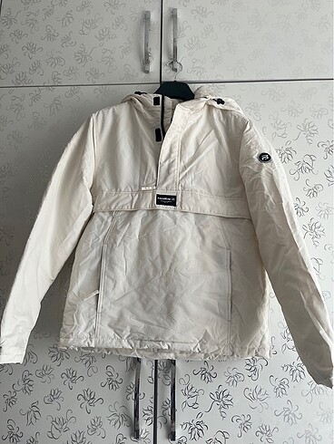 Pull and Bear PULL&BEAR mont