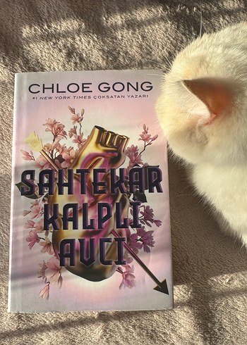 Sahtekar Kalpli Avcı - Chloe Gong