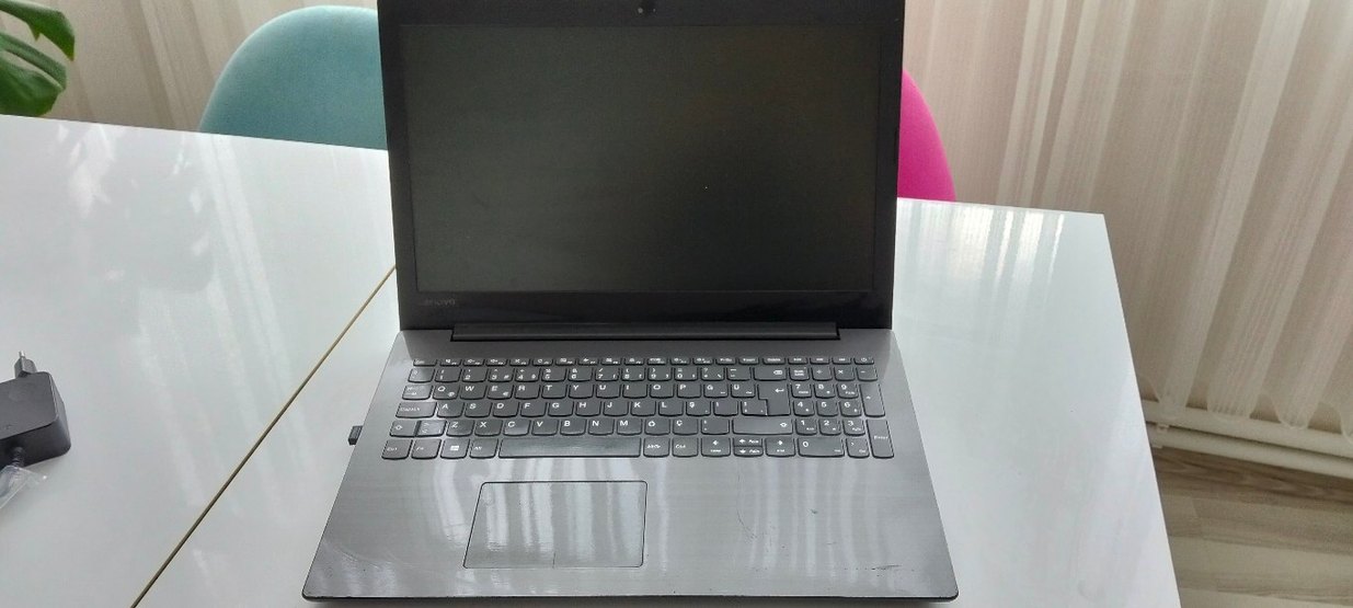 Lenovo IdeaPad leptop - Görsel 2