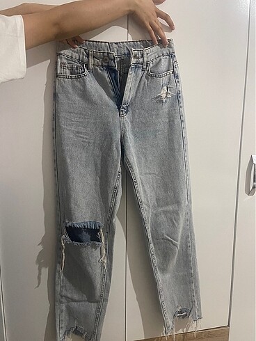 Yırtık mom Jean