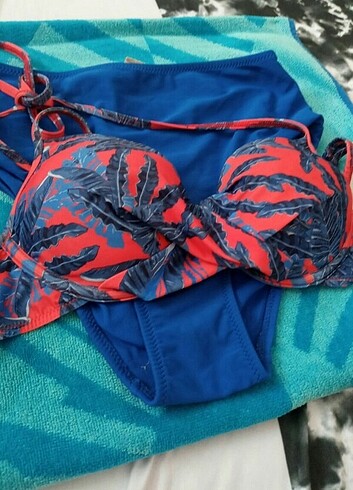Ürün alt üst bikini 