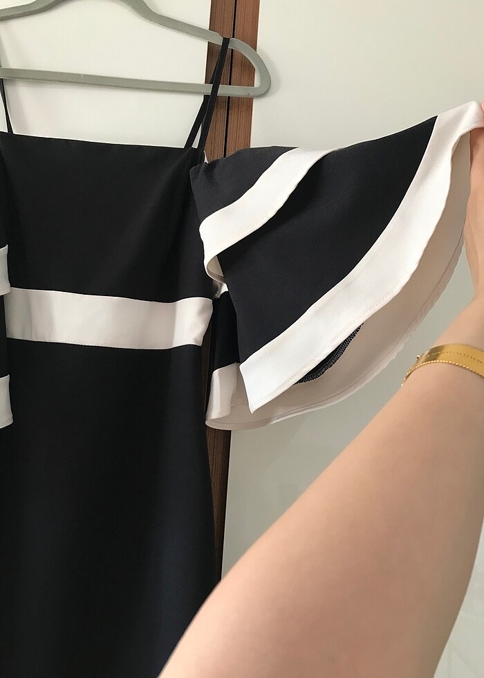 Trendyolmilla omuzu düşük  yırtmaçlı midi elbise - Görsel 4