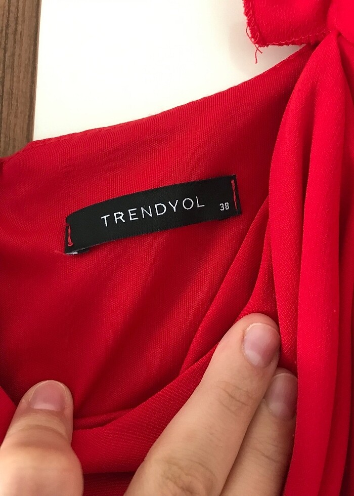 Trendyolmilla kalp yaka midi kırmızı elbise - Görsel 2