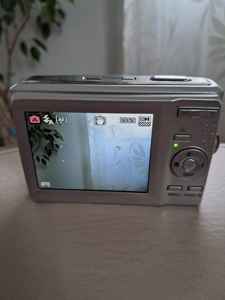 Benq C1030Eco Dijital Fotoğraf Makinesi - Görsel 2