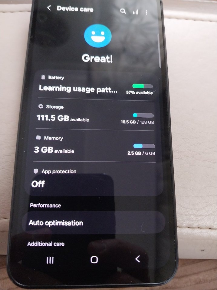 Çok Renkli Koyu Android Telefon - Görsel 5