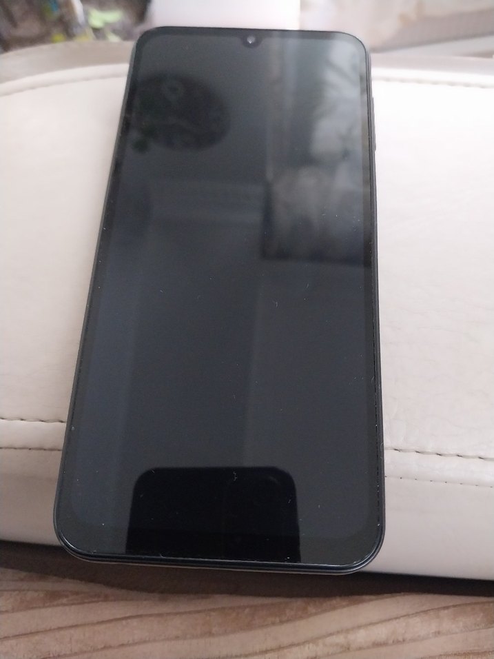 Çok Renkli Koyu Android Telefon - Görsel 4