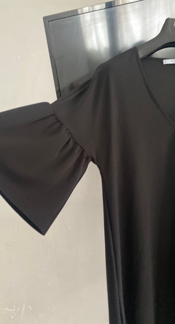 Siyah V Yaka Salaş Triko Elbise - Görsel 3