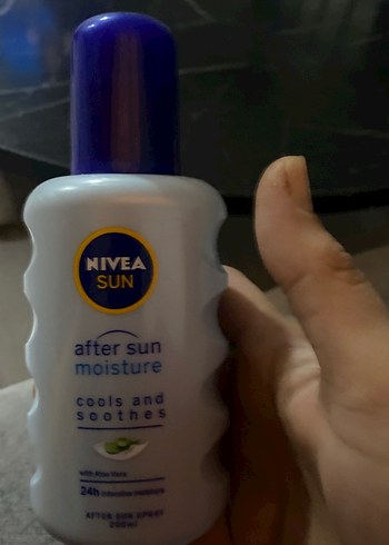 NIVEA Güneş Sonrası Nemlendirici ve SPF 50+ Güneş Sütü - Görsel 2