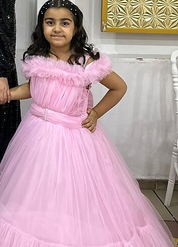 Pembe tarlatanli gelinlik