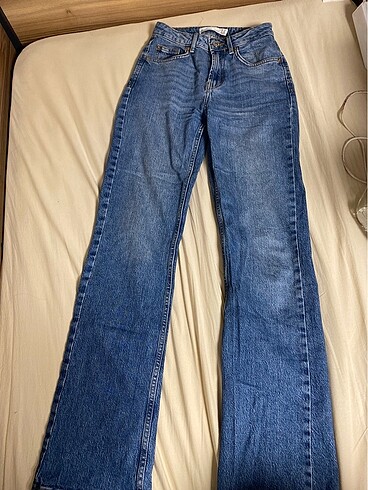 32 Beden Stradivarius D98 Straight Jean