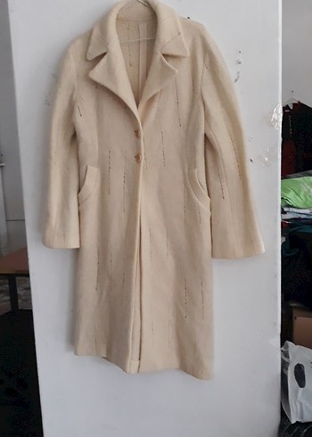 Bej Kadın Keten Uzun Düğmeli Klasik Kaban