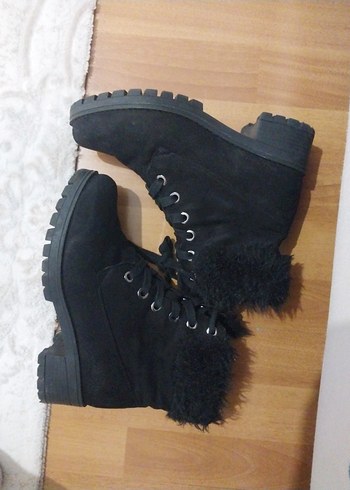 Greyder Siyah Süet Kürklü Gotik Kadın Botları