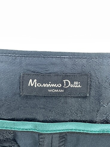 40 Beden siyah Renk Massimo Dutti Düz Kesim %70 İndirimli.
