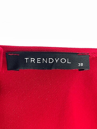 38 Beden kırmızı Renk Trendyol & Milla Günlük Elbise %70 İndirimli.