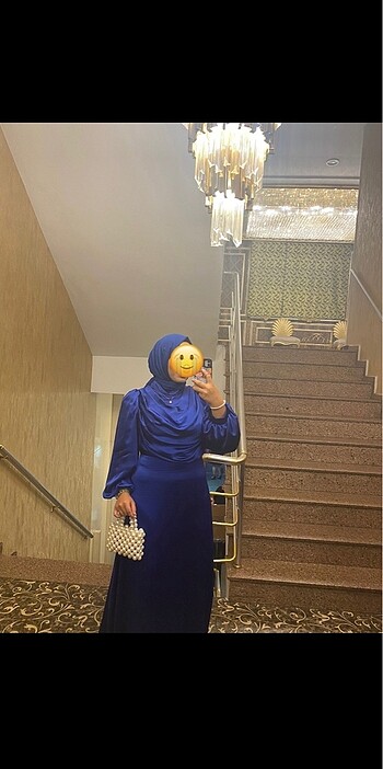 Zühre Saks mavisi zarif abiye