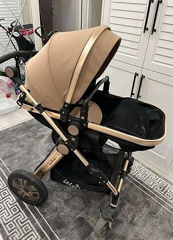 Büyük bebek arabası 