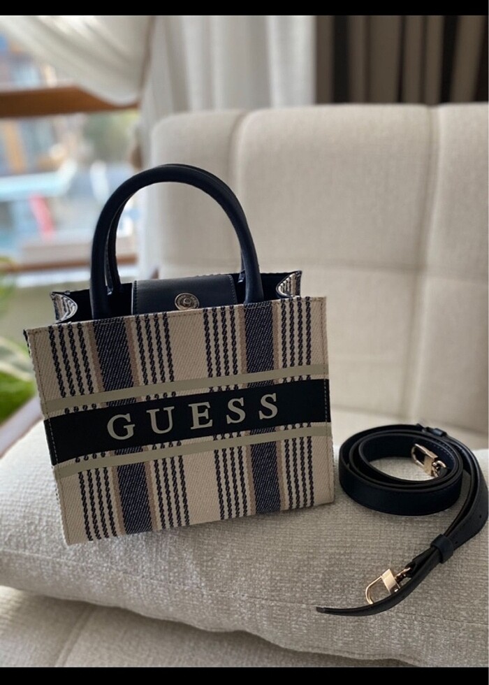 Guess Çanta - Görsel 3