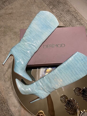 Derimod hakiki yılan deri topuklu çizme - Görsel 7