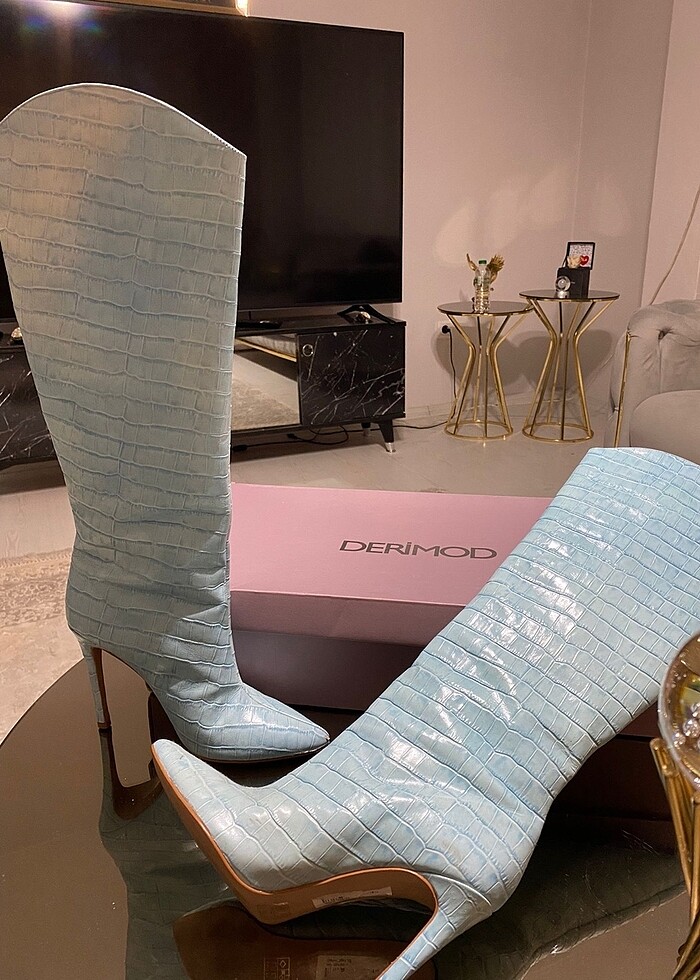 Derimod hakiki yılan deri topuklu çizme - Görsel 5