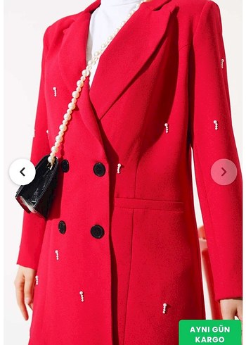 Kırmızı Taşlı Kadın Uzun Ceketli Takım - Görsel 3