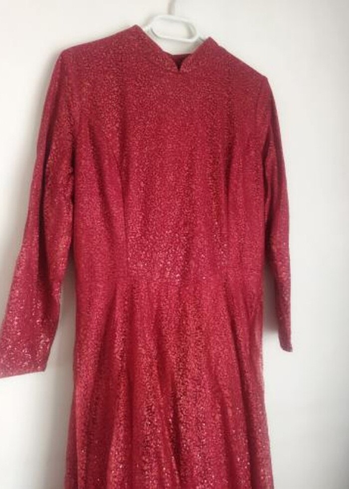 Payetli kırmızı abiye - Görsel 2