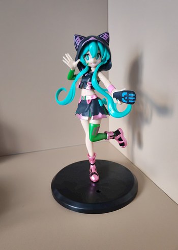 Kedi Kulaklı Hatsune Miku figürü