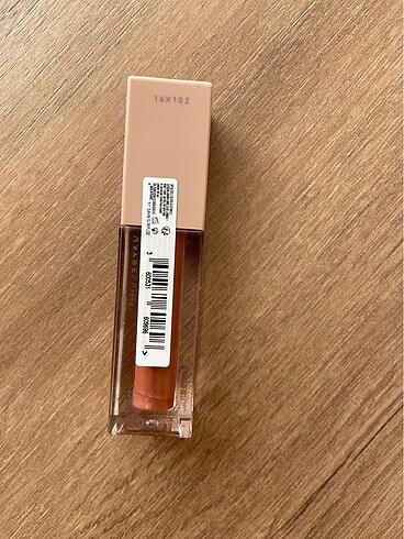  Beden Maybelline gloss