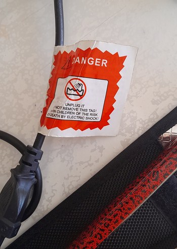 Kırmızı Saç Düzleştirici 200°C Isı Ayarı - Görsel 6