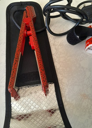 Kırmızı Saç Düzleştirici 200°C Isı Ayarı - Görsel 7