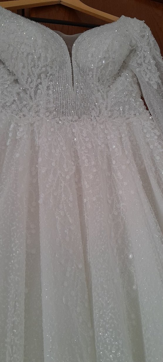 Helen model V yaka uzun kollu prenses gelinlik - Görsel 3