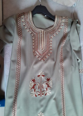 Nakışlı  Uzun bisiklet Yaka Elbise - Görsel 4