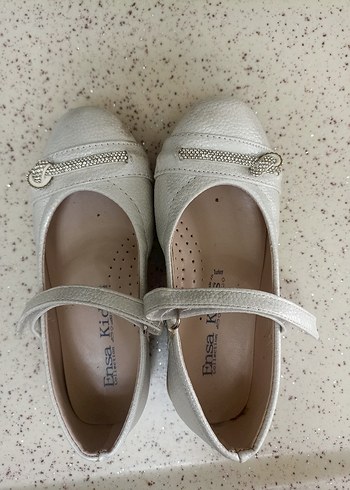 Beyaz Tokalı Kız Çocuk Babet Ayakkabı - Görsel 2