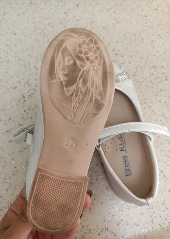 Beyaz Tokalı Kız Çocuk Babet Ayakkabı - Görsel 3