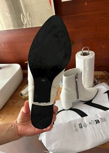 Beyaz Deri Stiletto Topuklu Kadın Bot - Görsel 6