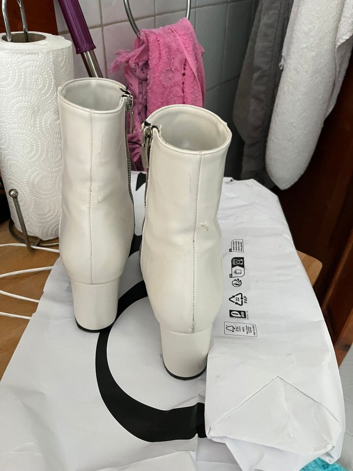 Beyaz Deri Stiletto Topuklu Kadın Bot - Görsel 4