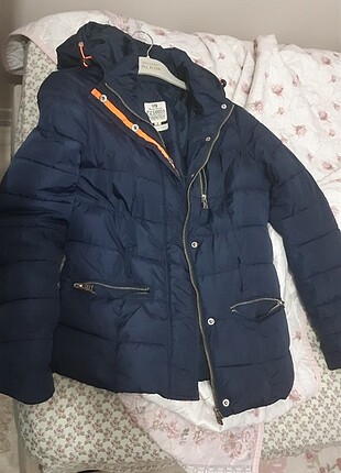İnce şişme mont