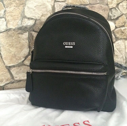 Guess sırt çantası 