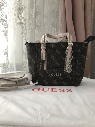 Guess mini