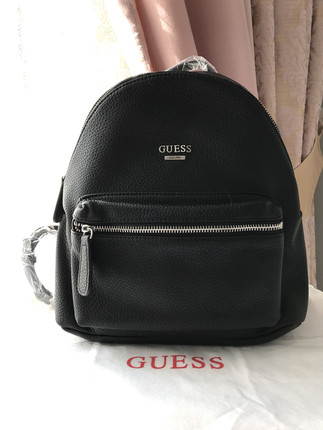 Guess Guess backpack ????