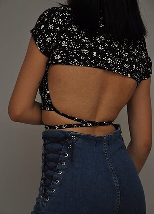 Sırt dekolteli crop top 