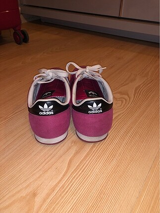 39 Beden Adidas spor ayakkabı