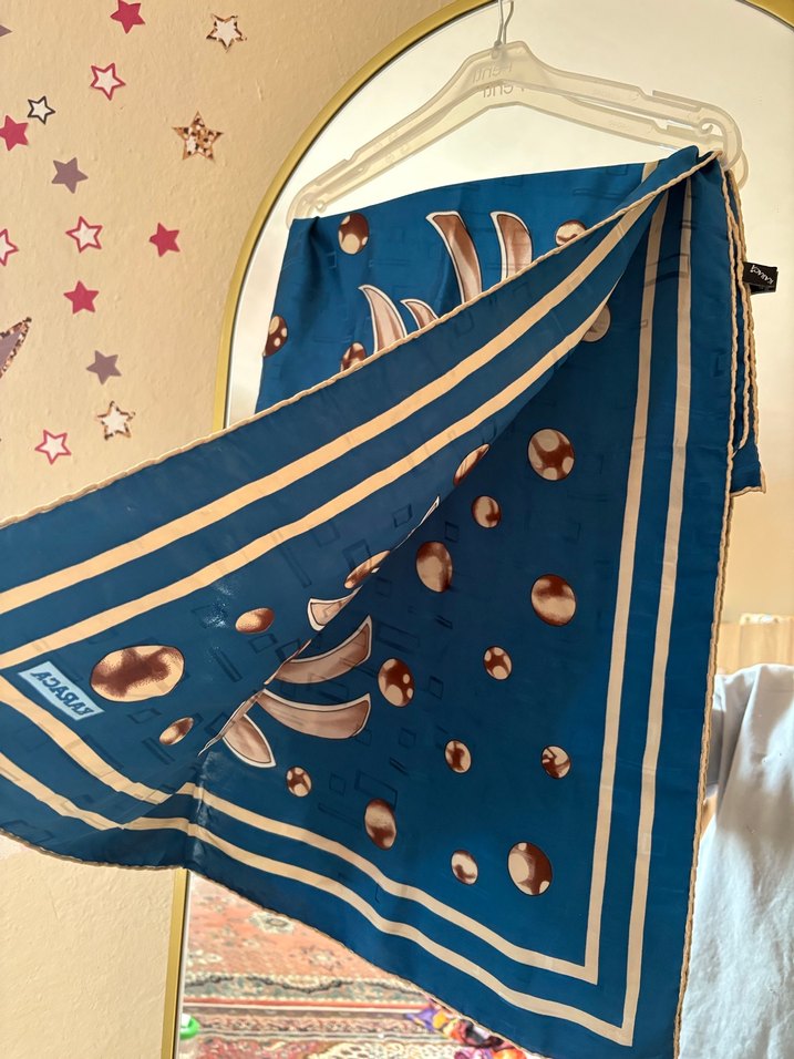 Mavi Bohem Çiçek Desenli İpek Eşarp - Görsel 3