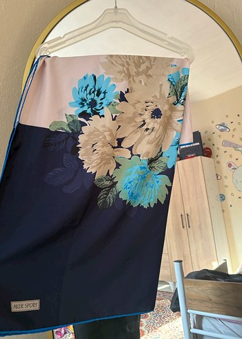 Mavi Çiçek Desenli Bohem Kadın Fular - Görsel 3