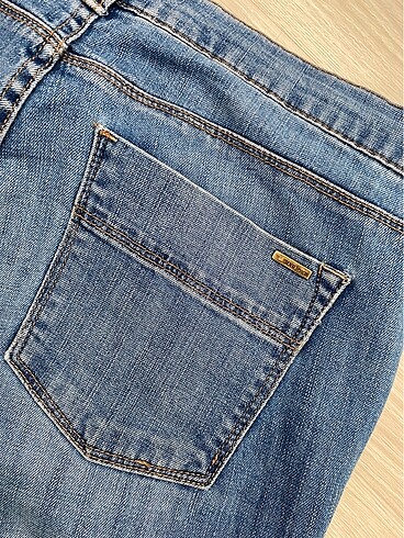 42 Beden Mango Jeans