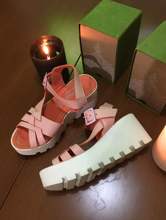 35 Beden Toz Pembe Kalın Taban Çok Rahat Sandalet