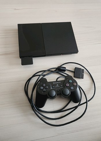 Sony PlayStation 2 Konsol ve Oyun Kolu