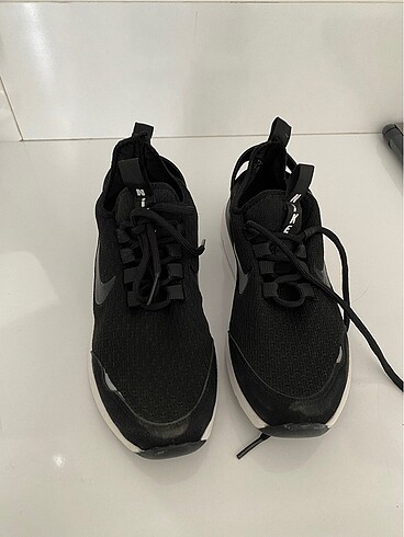 Nike kadın spor ayakkabı