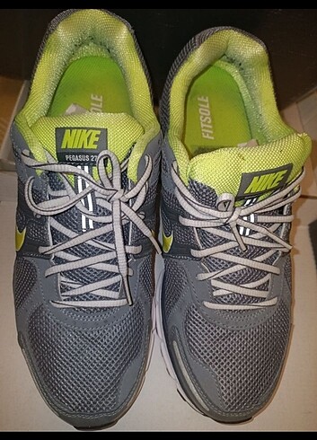 SATILDI TEŞEKKÜRLER! Orijinal Nike spor ayakkabısı yeşil