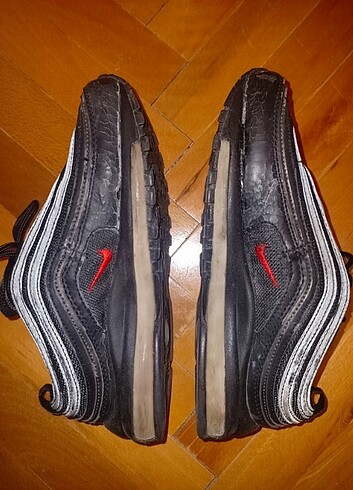 36 Beden Nike Air Max spor ayakkabı 36 numara orijinal kırmızı siyah
