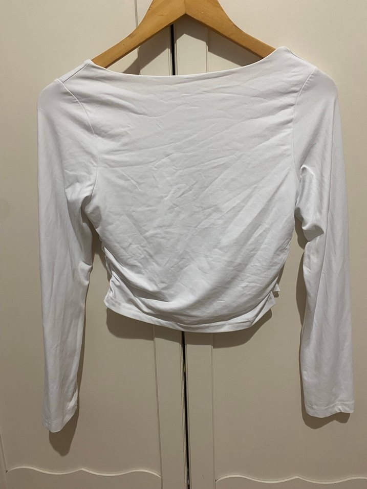 Beyaz Uzun Kollu Fitted Bluz - Görsel 4